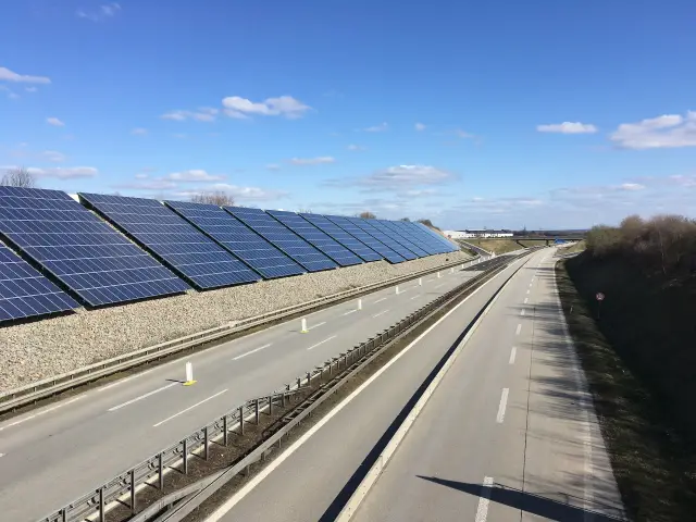 Solarautobahnen: Neue Perspektiven für nachhaltige Infrastruktur